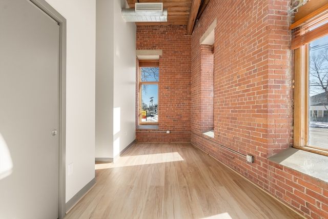 146 Court St 108, Brockton, MA 02302