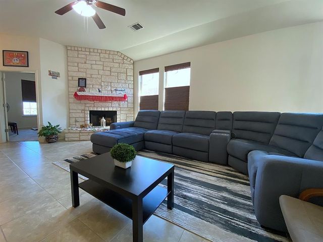 5021 Pearl Crescent LN, Georgetown, TX 78626
