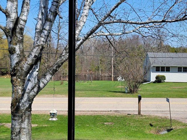 W12937 COUNTY ROAD M, Caroline, WI 54928