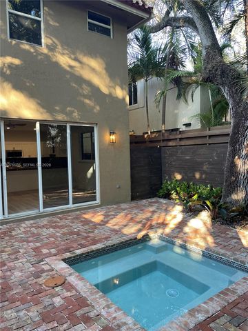 2840 Shipping Ave 2840, Miami, FL 33133