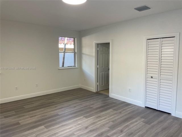 2840 Shipping Ave 2840, Miami, FL 33133