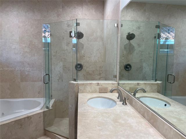 2840 Shipping Ave 2840, Miami, FL 33133