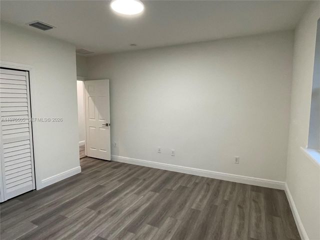 2840 Shipping Ave 2840, Miami, FL 33133