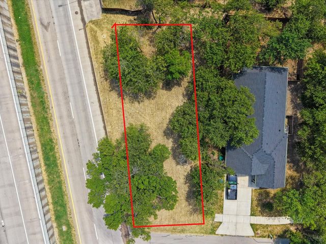 804 E Powell Avenue, Fort Worth, TX 76104