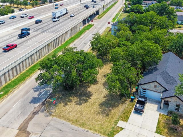 804 E Powell Avenue, Fort Worth, TX 76104