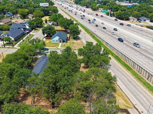 804 E Powell Avenue, Fort Worth, TX 76104