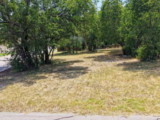 804 E Powell Avenue, Fort Worth, TX 76104