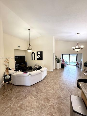 8731 NW 153rd Ter, Miami Lakes, FL 33018