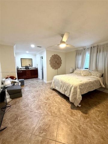 8731 NW 153rd Ter, Miami Lakes, FL 33018