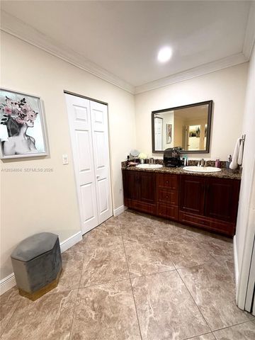 8731 NW 153rd Ter, Miami Lakes, FL 33018