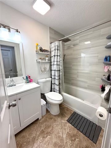 8731 NW 153rd Ter, Miami Lakes, FL 33018