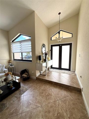 8731 NW 153rd Ter, Miami Lakes, FL 33018