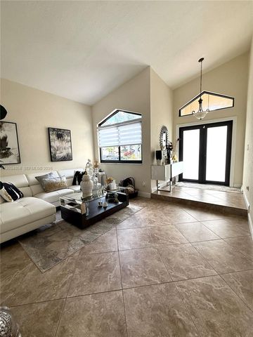 8731 NW 153rd Ter, Miami Lakes, FL 33018