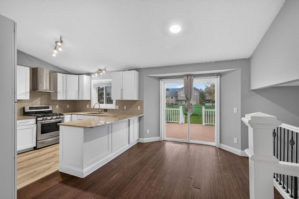 8919 Victoria Gardens, Brooklyn Park, MN 55443 — photo 5