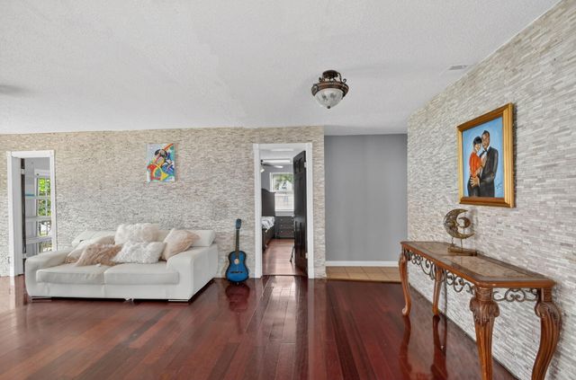 4033 Kent Avenue, Lake Worth Beach, FL 33461