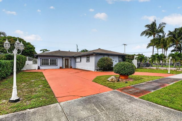 4033 Kent Avenue, Lake Worth Beach, FL 33461