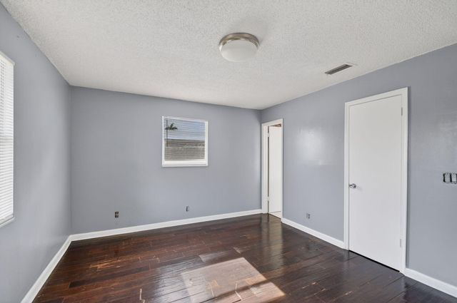 4033 Kent Avenue, Lake Worth Beach, FL 33461