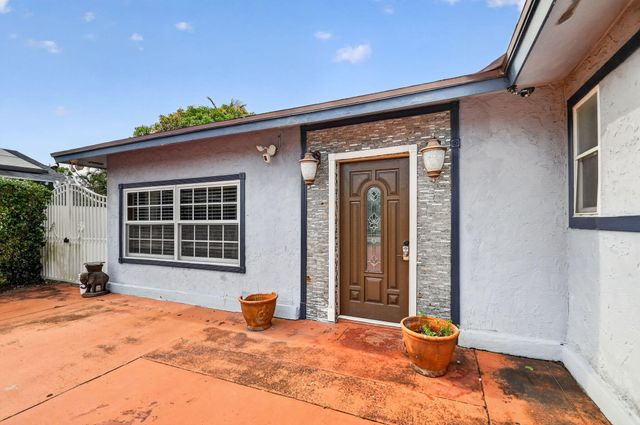 4033 Kent Avenue, Lake Worth Beach, FL 33461