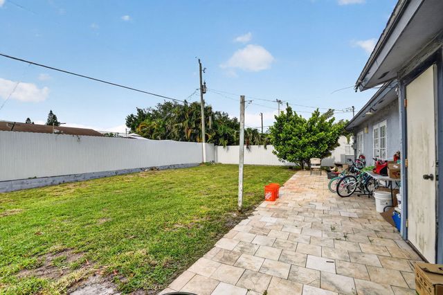 4033 Kent Avenue, Lake Worth Beach, FL 33461