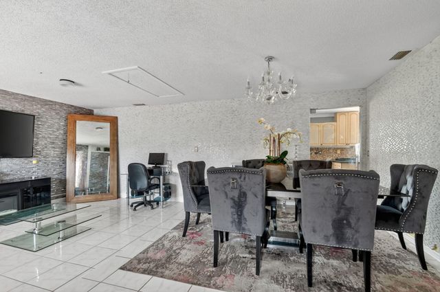 4033 Kent Avenue, Lake Worth Beach, FL 33461