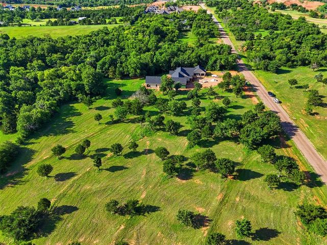 30392 Mesquite Way, Norman, OK 73072
