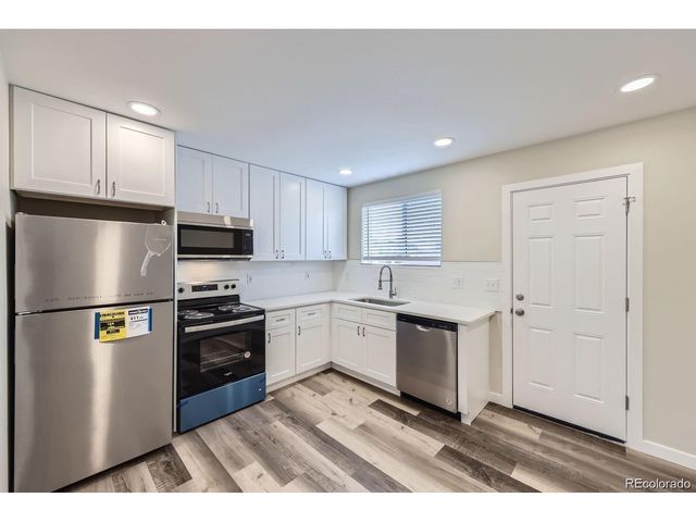 2545 Kenton St, Aurora, CO 80010