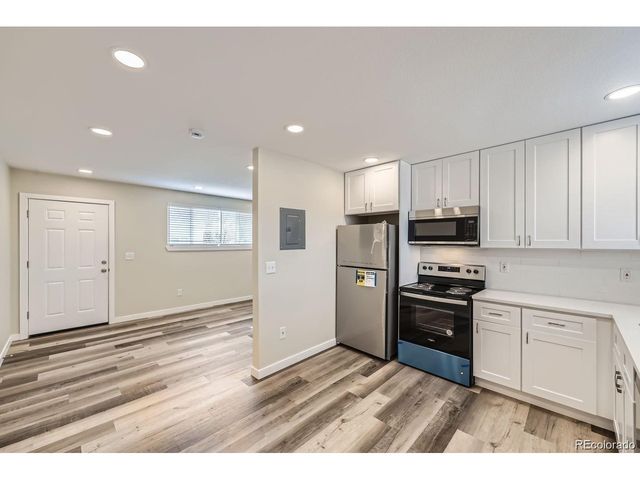 2545 Kenton St, Aurora, CO 80010
