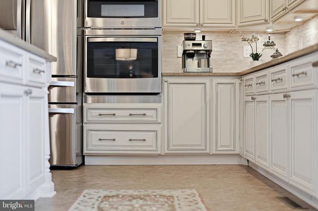 530 E MOUNTAIN RD, Knoxville, MD 21758