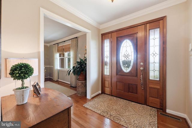 530 E MOUNTAIN RD, Knoxville, MD 21758