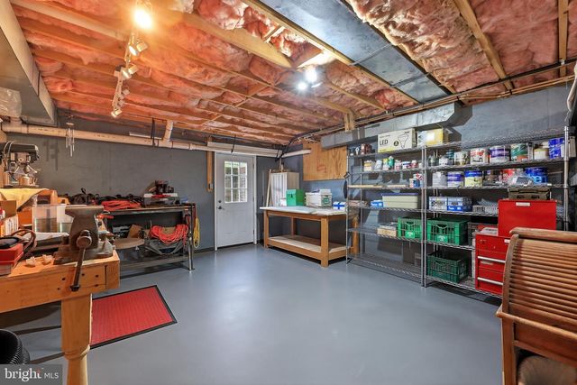 530 E MOUNTAIN RD, Knoxville, MD 21758