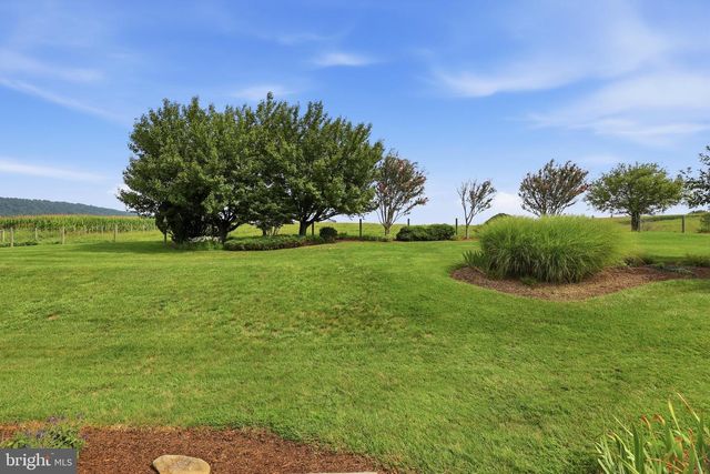530 E MOUNTAIN RD, Knoxville, MD 21758
