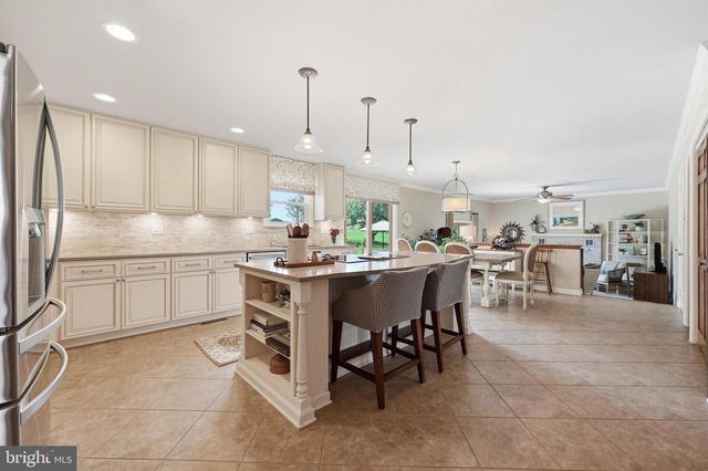 530 E MOUNTAIN RD, Knoxville, MD 21758