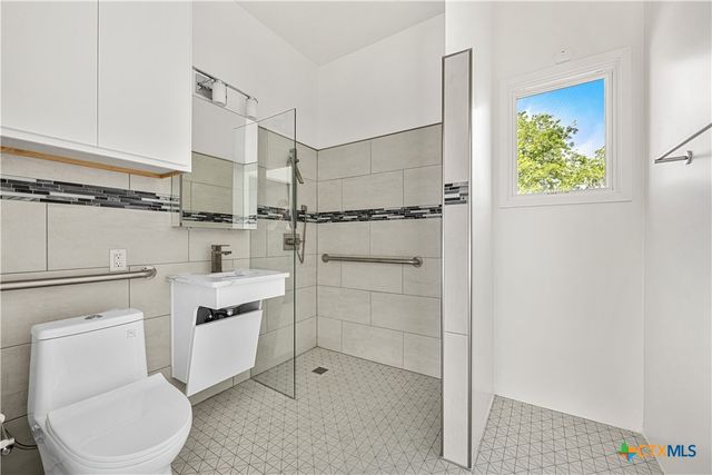 2819 Lone Oak Drive, Belton, TX 76513