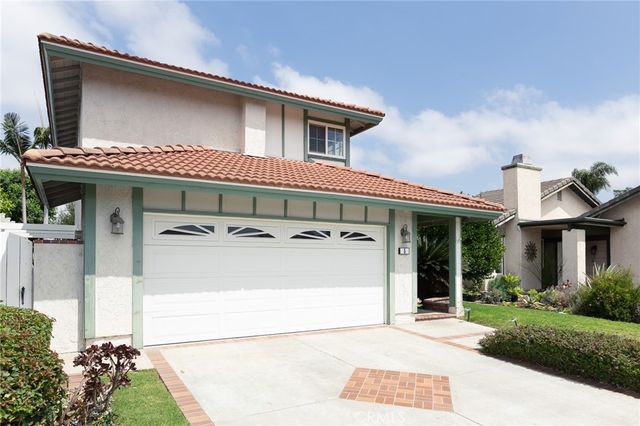 5 Petersburg, Irvine, CA 92620
