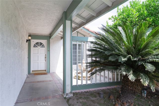5 Petersburg, Irvine, CA 92620
