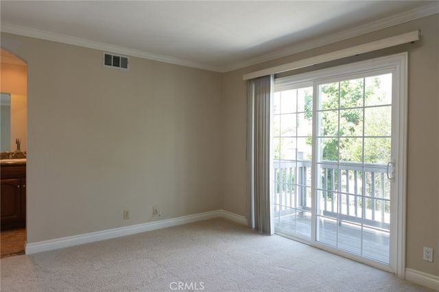 5 Petersburg, Irvine, CA 92620