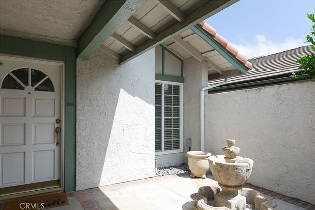 5 Petersburg, Irvine, CA 92620