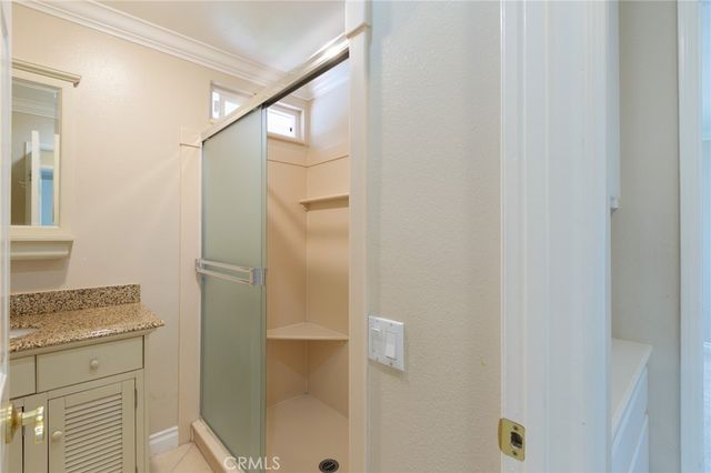 5 Petersburg, Irvine, CA 92620