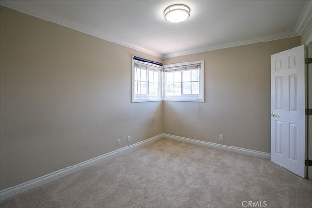 5 Petersburg, Irvine, CA 92620