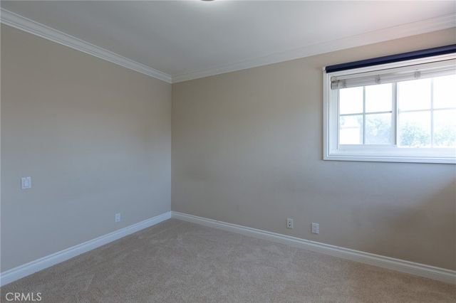 5 Petersburg, Irvine, CA 92620