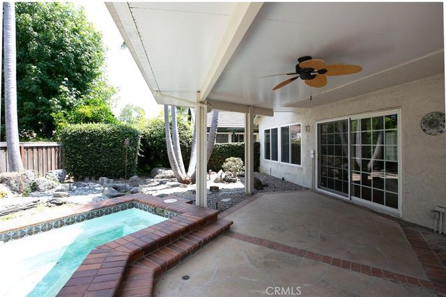 5 Petersburg, Irvine, CA 92620