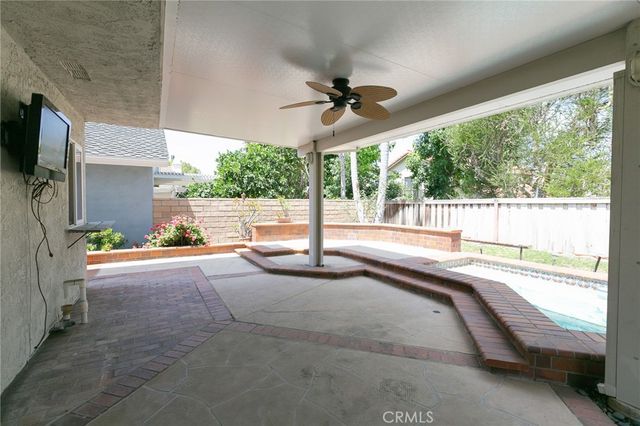 5 Petersburg, Irvine, CA 92620