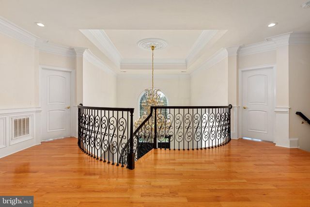 40163 BEACON HILL DR, Leesburg, VA 20176