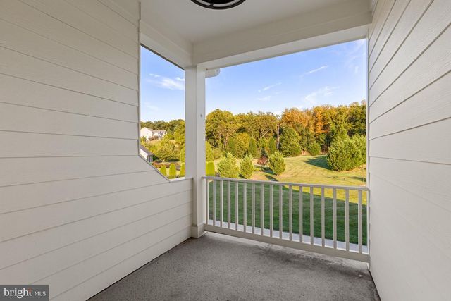 40163 BEACON HILL DR, Leesburg, VA 20176