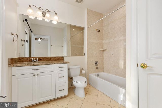40163 BEACON HILL DR, Leesburg, VA 20176