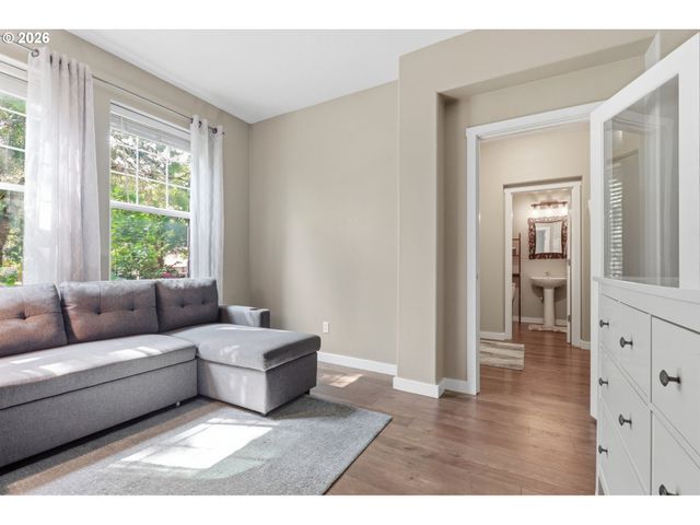 3416 Se ALEXANDER St, Hillsboro, OR 97123