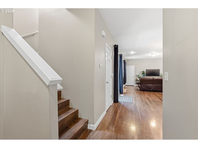 3416 Se ALEXANDER St, Hillsboro, OR 97123