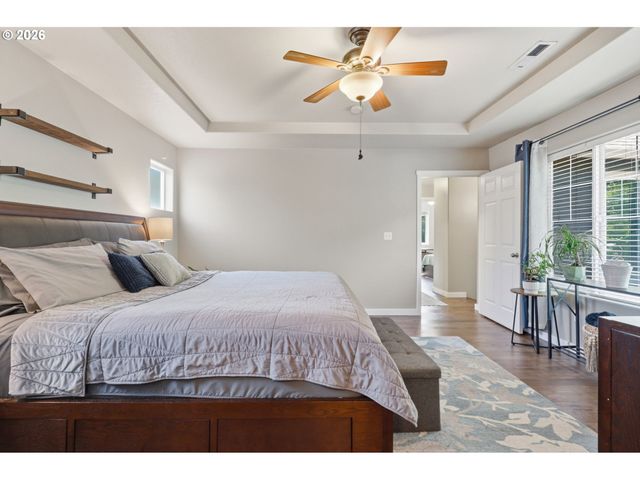 3416 Se ALEXANDER St, Hillsboro, OR 97123