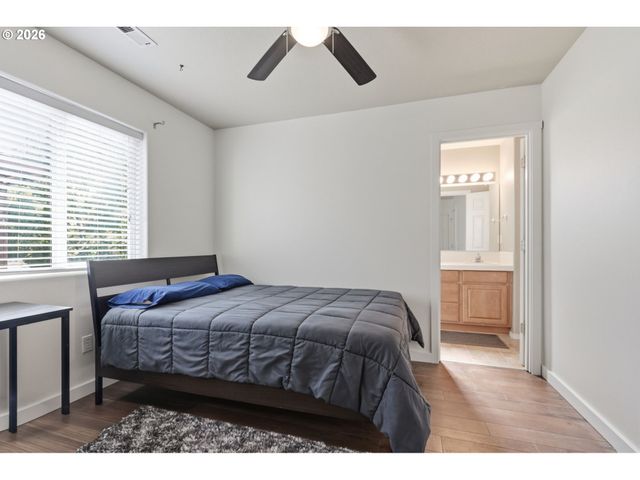 3416 Se ALEXANDER St, Hillsboro, OR 97123