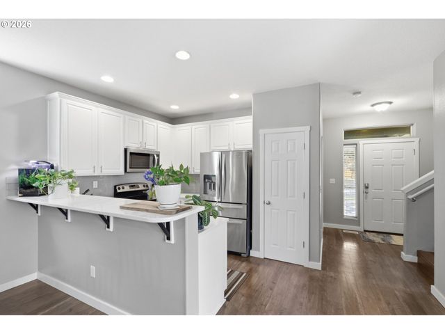 3416 Se ALEXANDER St, Hillsboro, OR 97123